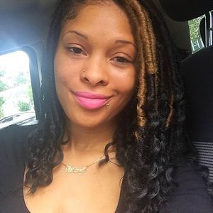 Meet your Posher, Brittney